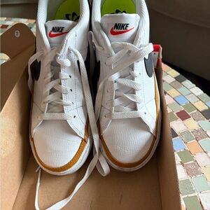 Nike White and Brown court Legacy Shoes Women’s size 7